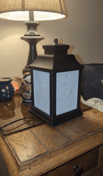 The Four-Seasons lantern